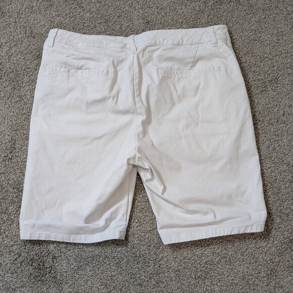 ASOS White Stretch Denim High-Rise 9-Inch Button-Fly Shorts; Size 34 - Picture 2 of 4